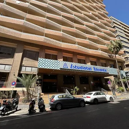 Estudio En El Centro De * Alicante