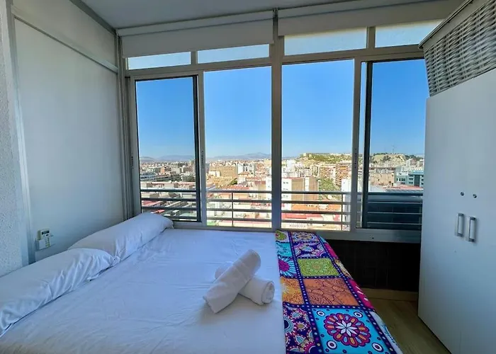 Estudio En El Centro De *