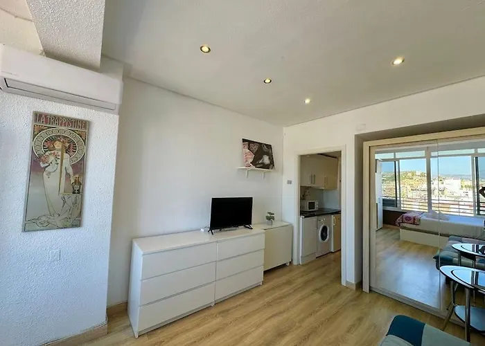 Estudio En El Centro De *